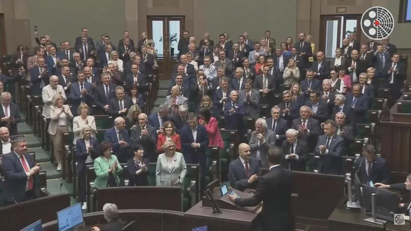 Czy PiS ma większość w Sejmie — analiza i konsekwencje