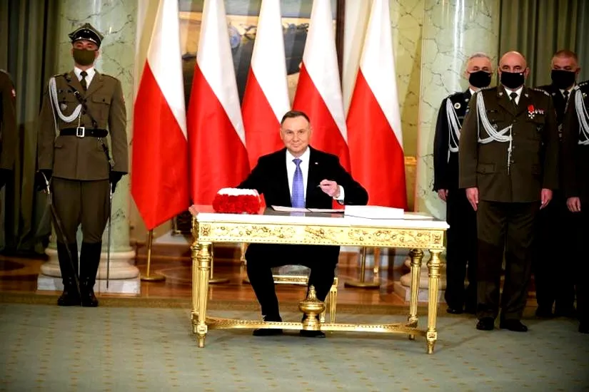 Czy prezydent podpisał 12 listopada ustawę? oficjalne potwierdzenie i skutki