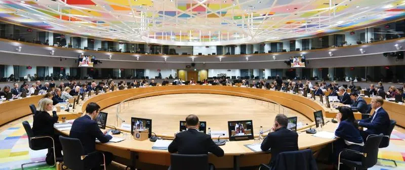 Czy rada Unii Europejskiej ma charakter kadencyjny? Odpowiadamy na kluczowe pytanie