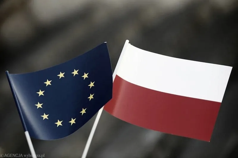Ile lat Polska jest w Unii Europejskiej? Konkretna data i odpowiedź