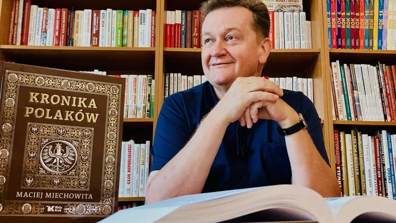 Królikowski w polityce – kogo naprawdę gra i jakie ma plany?