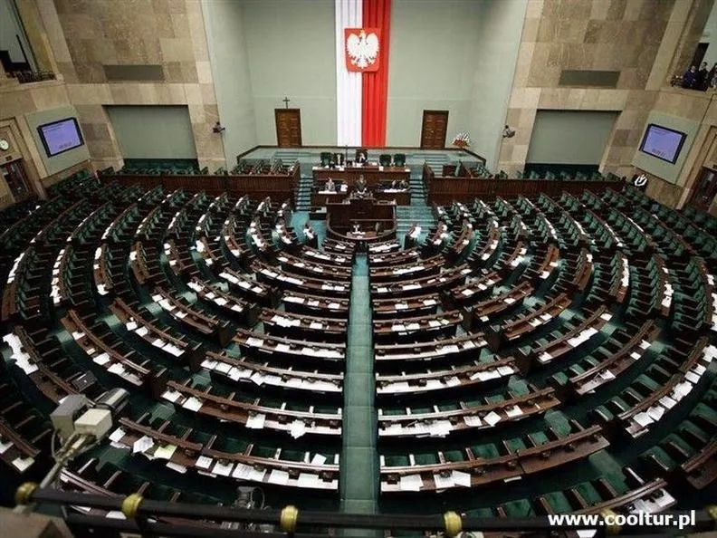 Sejm odrzucił poprawki senatu przy zdecydowanej większości głosów